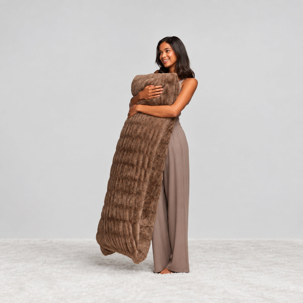 Comfrt | Dreamer Full Body Pillow | Plush Body Pillow with Removable Machine-Washable Cover